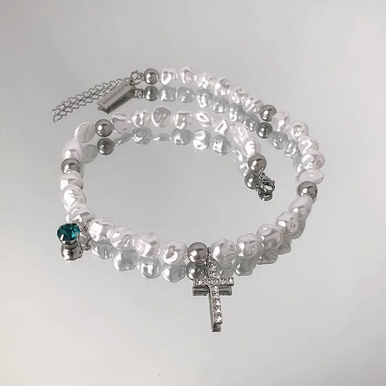 2025 Luxury Premium Hip Hop Trendy Y2K Irregular Pearl Cross Pendant Unisex Niche Minimalist Versatile Clavicle Statement Chain