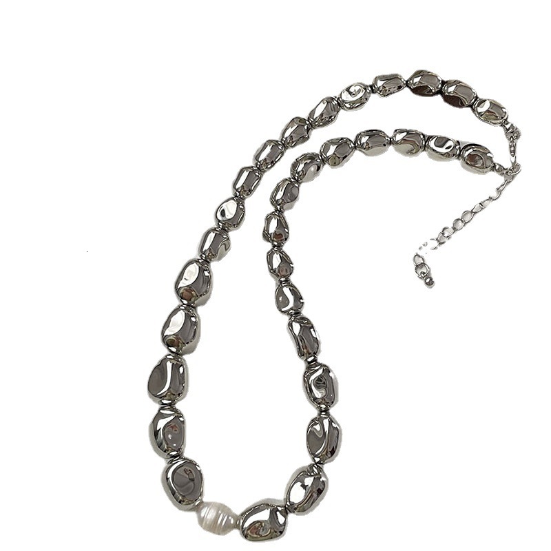 Trendy Personality Fashion Silver Irregular Beaded Necklace Niche Pearl Simple Elegant Clavicle Chain Hip Hop Trend