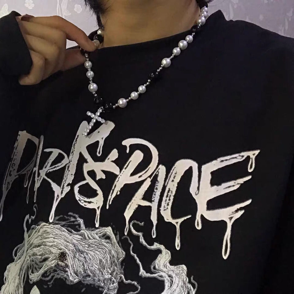 2025 Luxury Premium Hip Hop Double Layer Black White Pearl Diamond Diamond Cross Pendant Statement Necklace Silver fashion jewelry necklaces