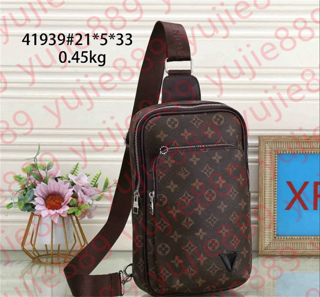 High-end designer version shoulder bag, cross-over men's handbag, three styles of work outdoor casual wallet, back zipper pocket, messenger bag