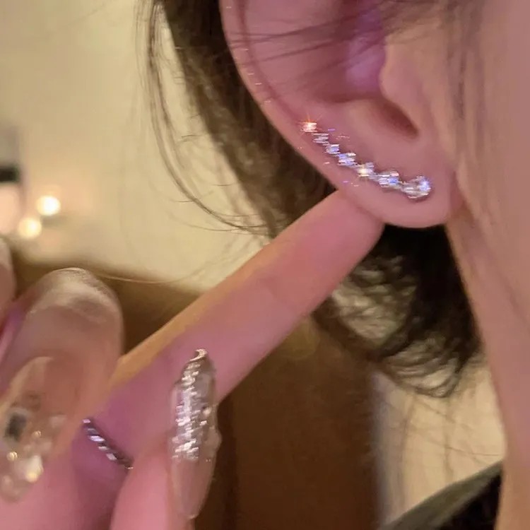 Elegant Designer Jewelry - Feminine Luxury Diamond Arc Earings w/ High-Quality Cubic Zirconia Accents in a Durable 18-Karat Golden Hue