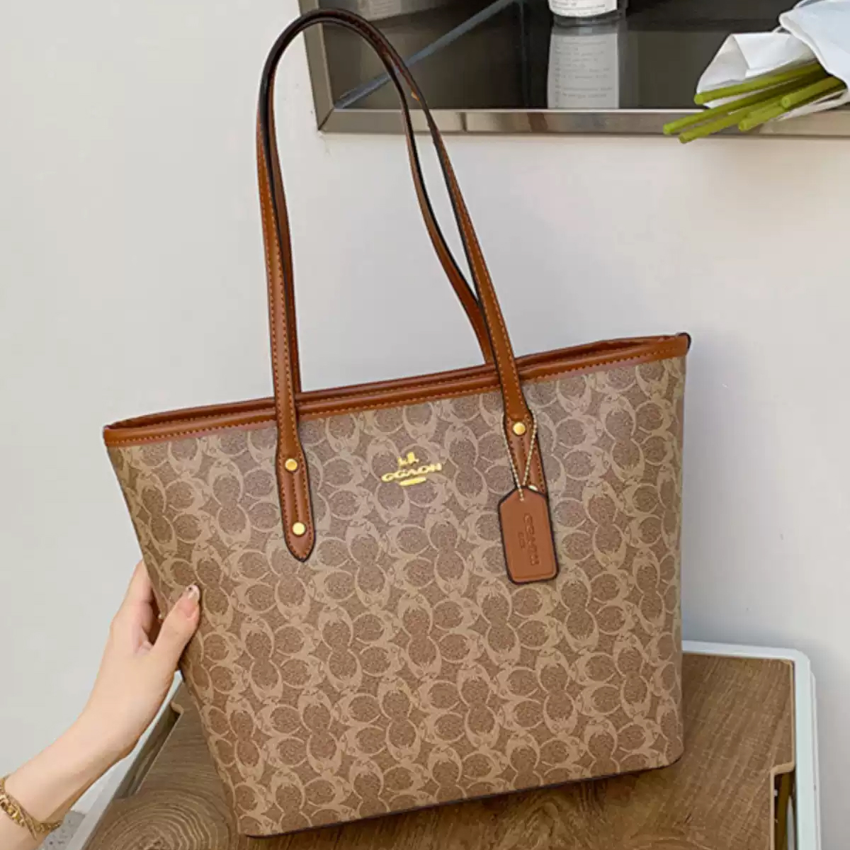 Tote Bag Designer Bag Fashion Handbag Beach Bag Luxury Bag Ladies Leather High Quality Classic Old Flower Large Capacity Underarm Commuter Shopping Ba