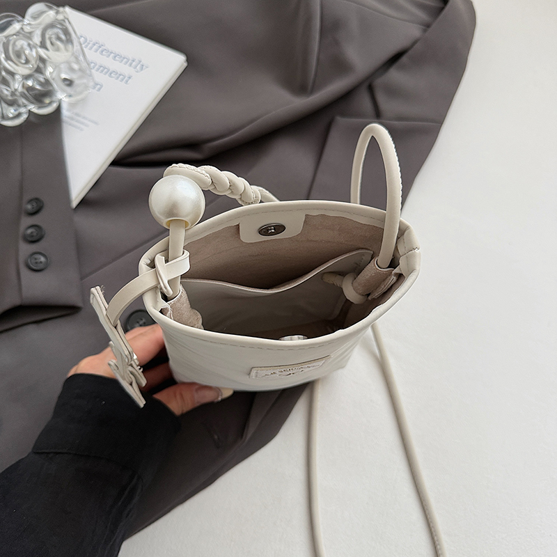 Original niche crossbody high-end bucket mini phone bag, shiny bow, underarm single shoulder women's bag