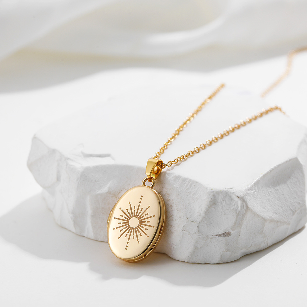 Non Tarnish Photo Hold Picture Oval Pendant Locket Necklace 18K Gold Plated Moon Sun Charm Souvenir Memorial Jewelry for Women Valentine Anniversary B