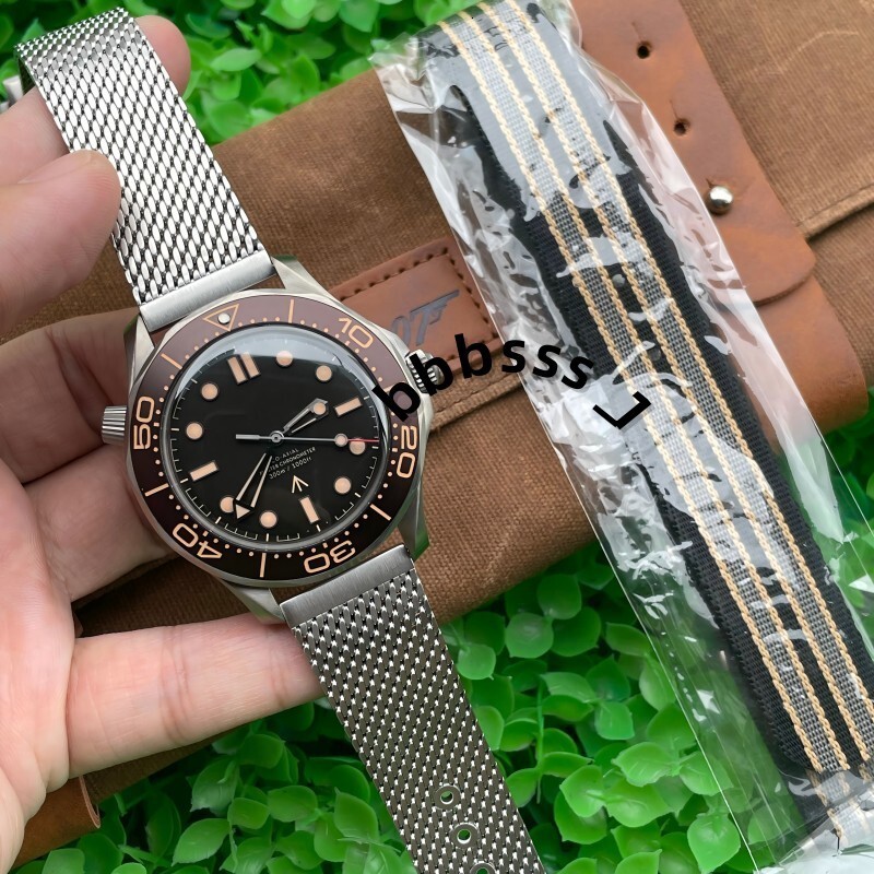 Wholesale Factory Price Mechanical Diver 300m 8806 Movement 007 Titanium Case Watches Men Wrist Luxury Relojes Hombre