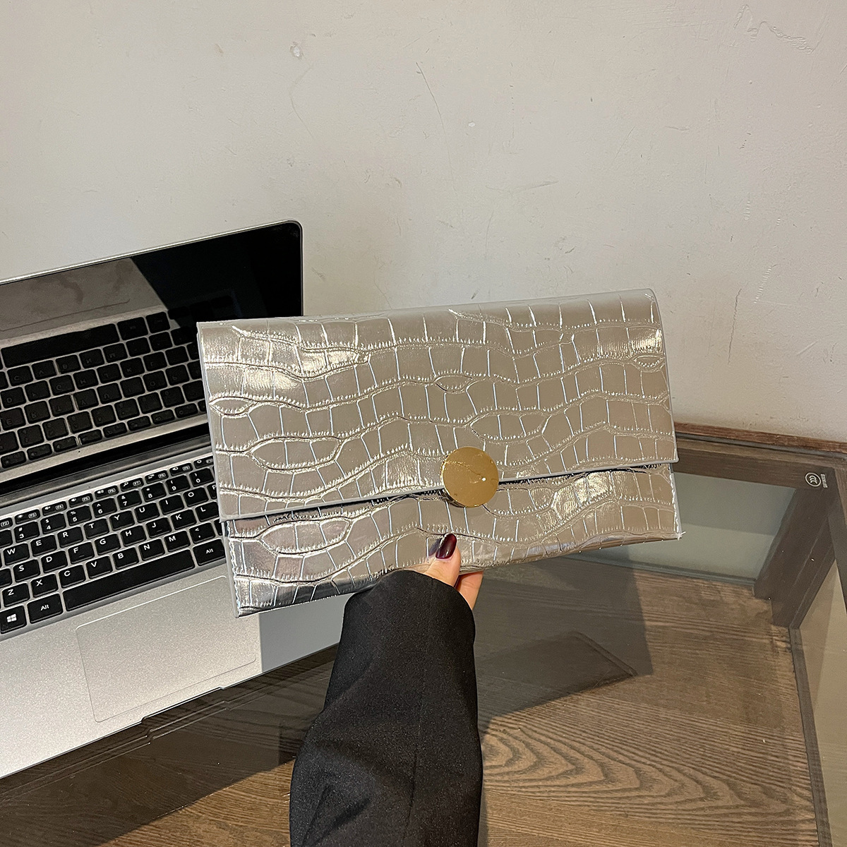 Free Luxury Bag Shipping Designer Unique Stone Pattern Clutch Bag 2025 New Trendy Fashion Women's Bag Simple High-quality Elegant Envelope Bag