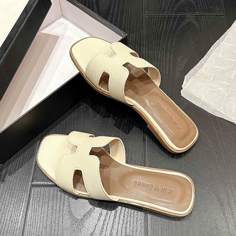 2025 luxury Designer Sandals Famous Designer Women Luxury Blue Pink Fashion Embroidery Sandals One line drag flat bottom Versatile 001