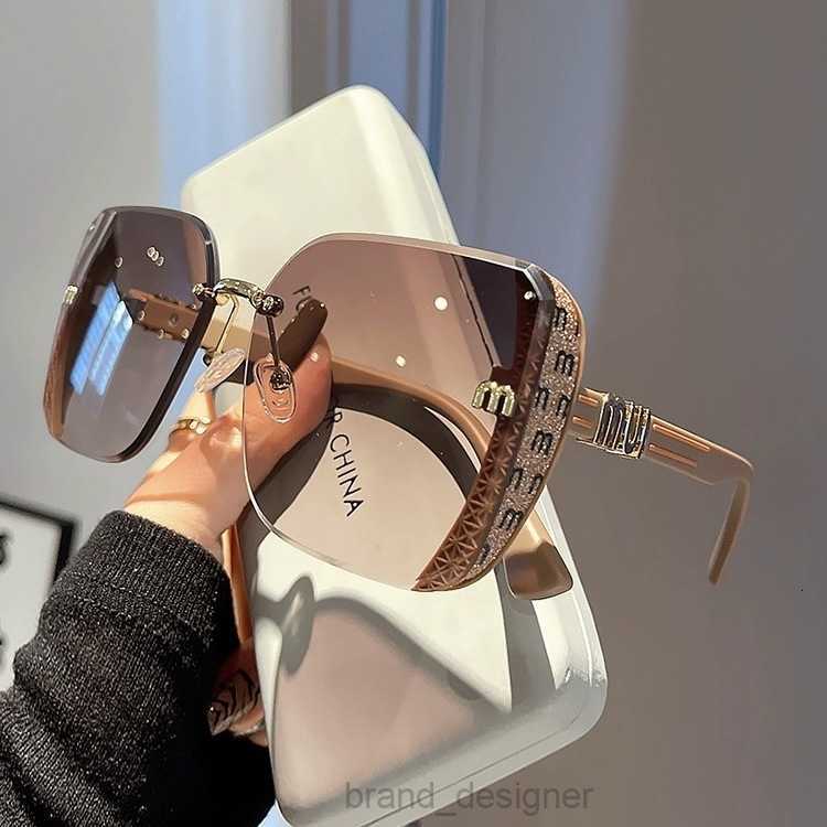 Designer Sunglasses Free Shipping 2025 New Fashionable Commuter Half Frame Light Luxury Sunglasses Premium Texture Sunglasses