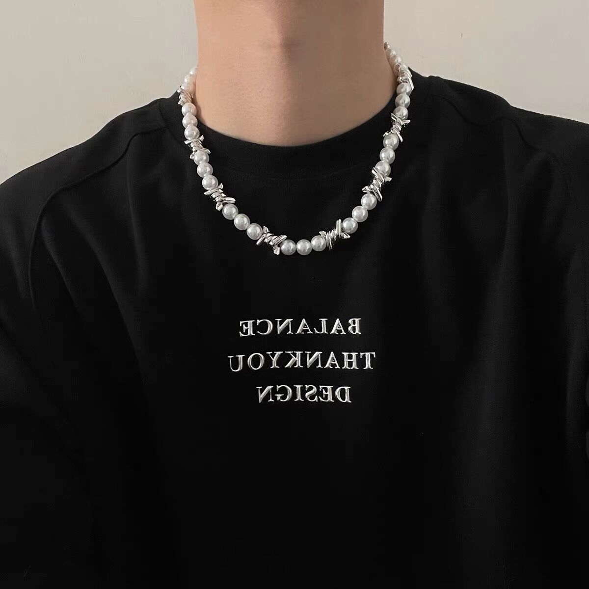 Luxury Premium Handcrafted Thorn Spliced Iridescent AAA Grade Pearl Hip Hop Y2K Gothic Streetwear Unisex Niche Dark Aesthetic Trendy Chain Jewelry