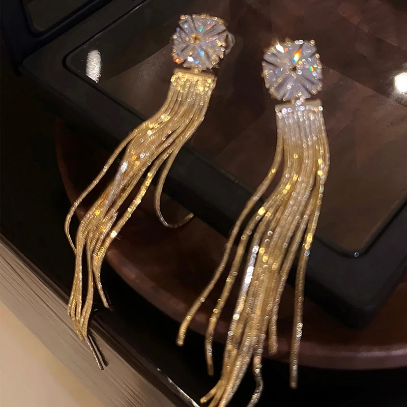2024 Zirconia Crystal Long Tassel Drop Earrings For Women Gold Color Elegant Bridal Earrings Party Jewelry Oorbellen250616