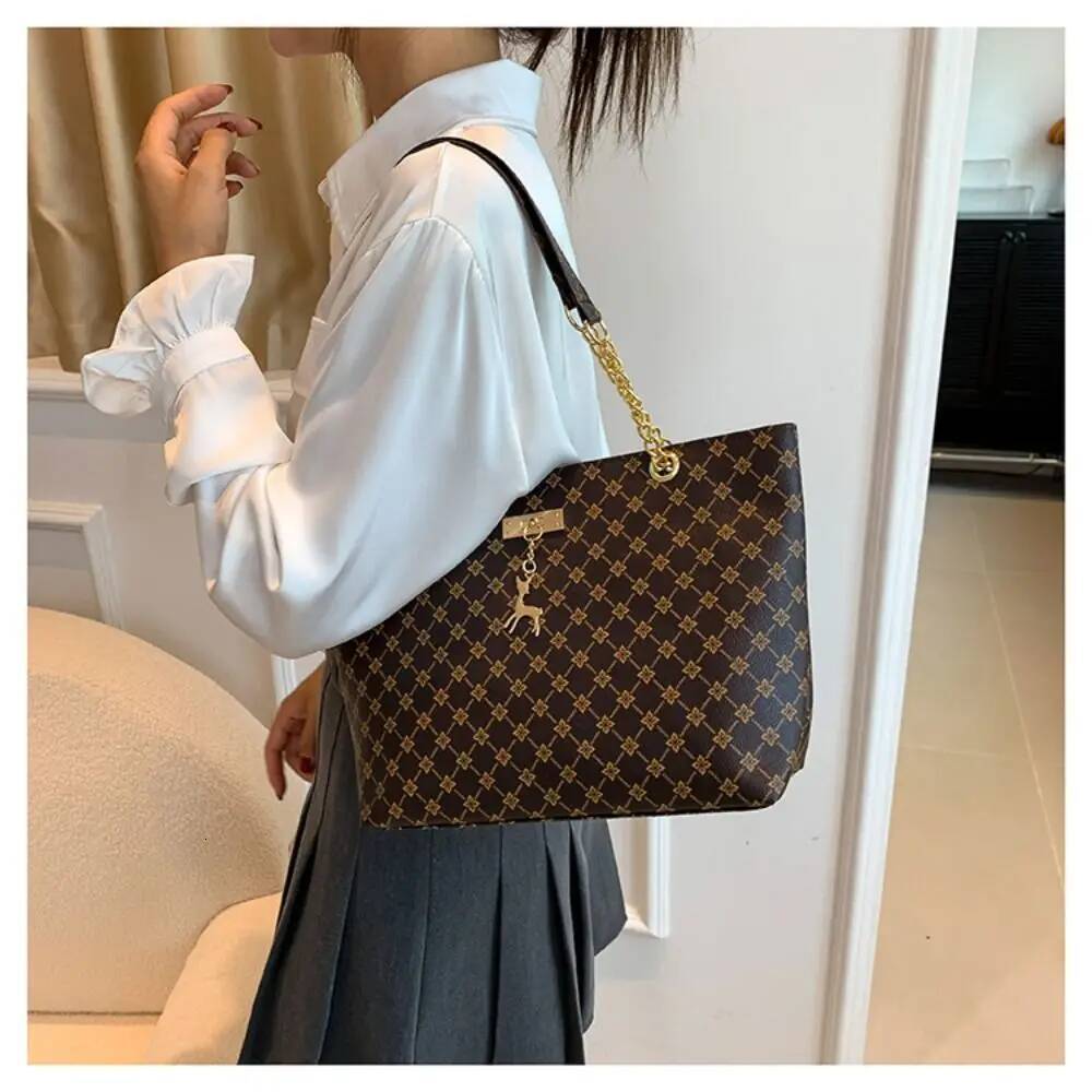 DHGM Women Design Tote Large Capacity Handbag Fashion Printing Shoulder Trendy New Shopping Bag Purse