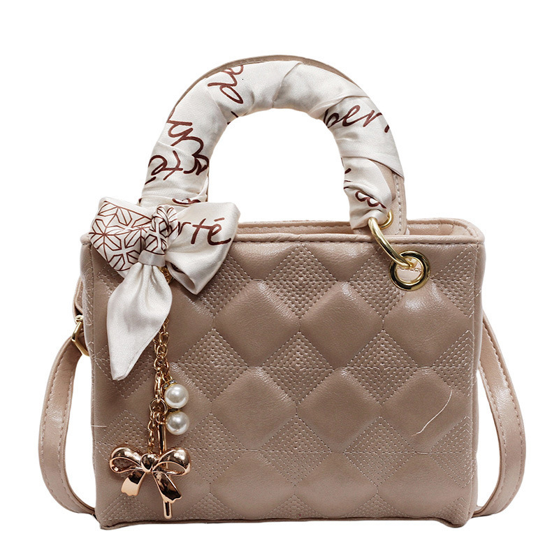Free Shipping 2025 New Designer Bag Trendy Simple Solid Color Pearl Pendant Women's Handbag Fashion High Quality Shopping Bag