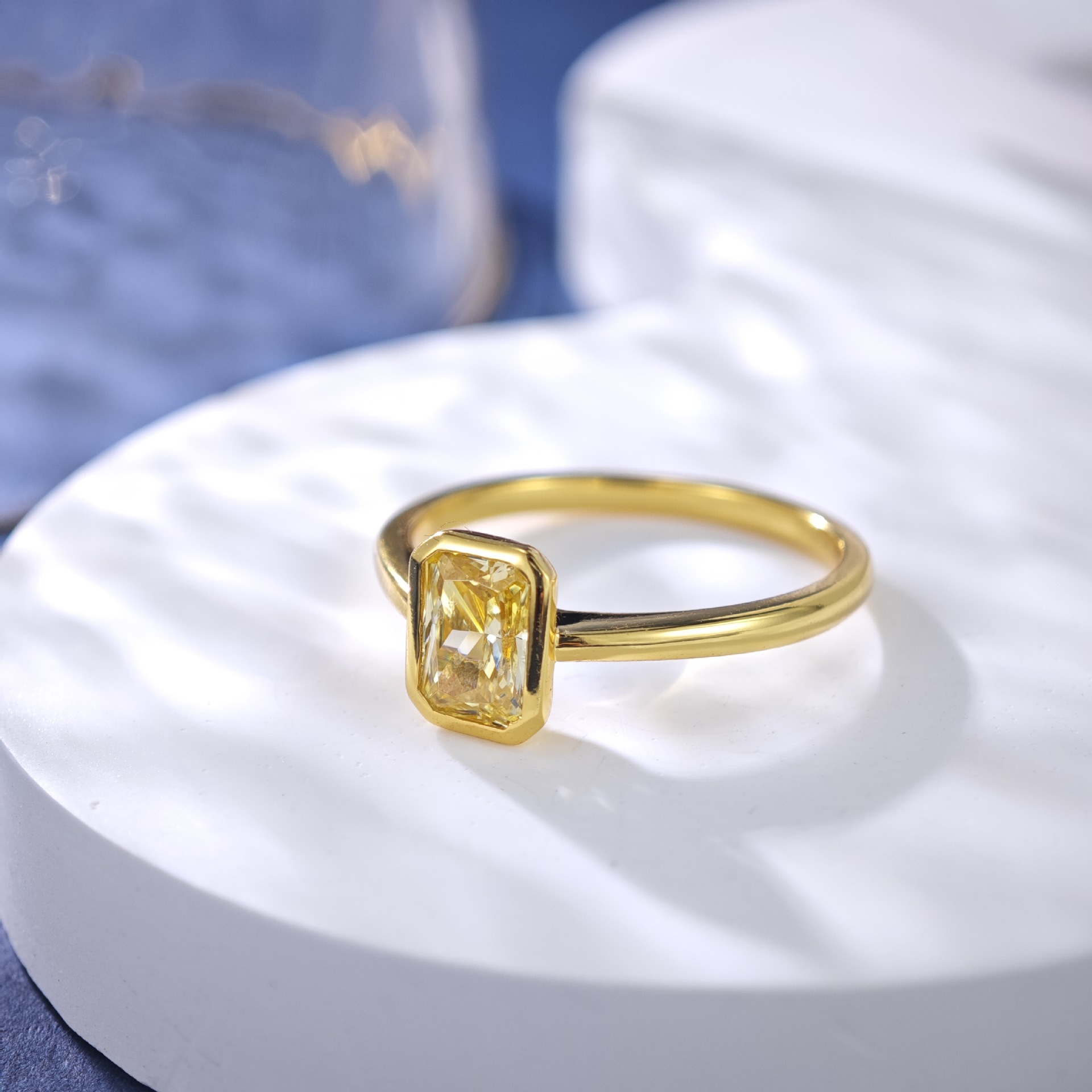 S925 Sterling Silver 1ct Square Diamond Ring with Yellow Cubic Zirconia