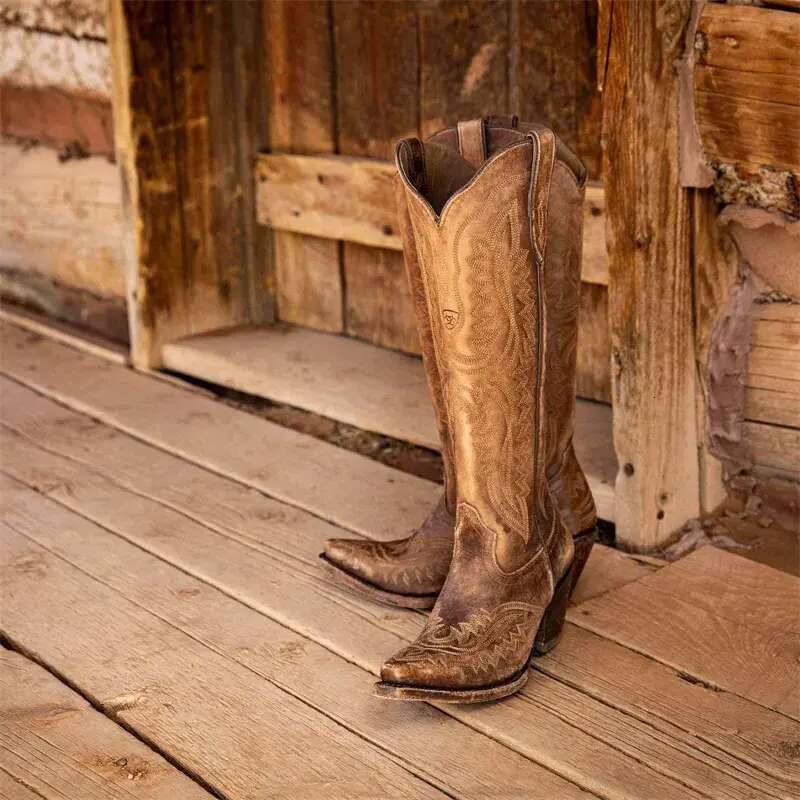 Pointy Cowboy Boots: Ladies Tall Western Boots, Height Increasing Fashion Boots with Sharp Point and Thick Heel for Women