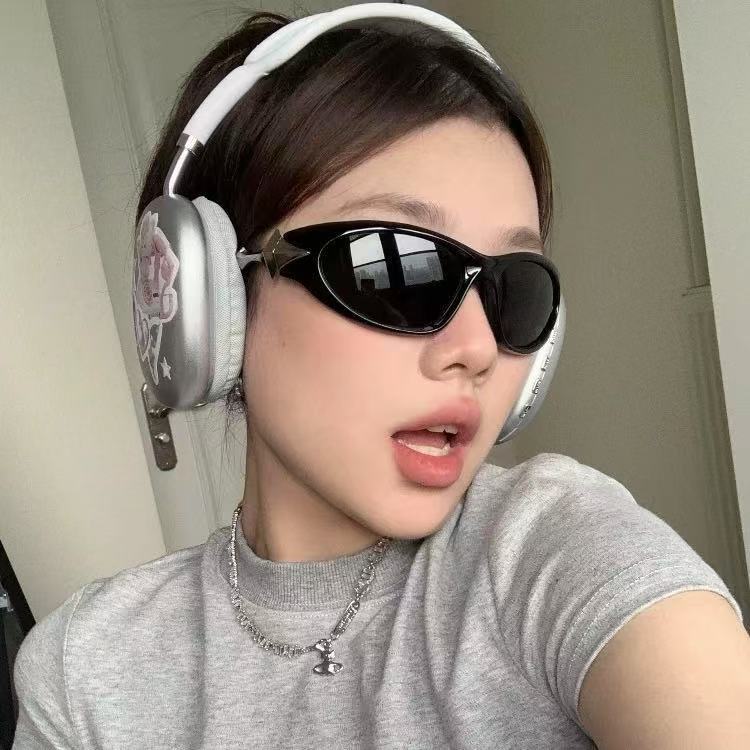 Designer sunglasses Cyber Wasteland Y2K Chrome Starburst Unisex Hip hop Sunglasses UV400 Holographic Future Tech Streetwear Statement Eyewea