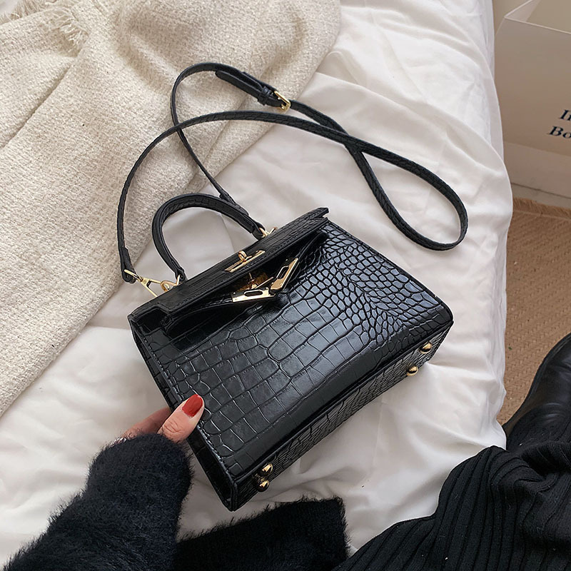 Free shipping designer Small Square Bag French Niche Bag Women Bag New Vintage Stone Pattern Kelly Bag Vintage Handbag Fashion Crossbody Bag
