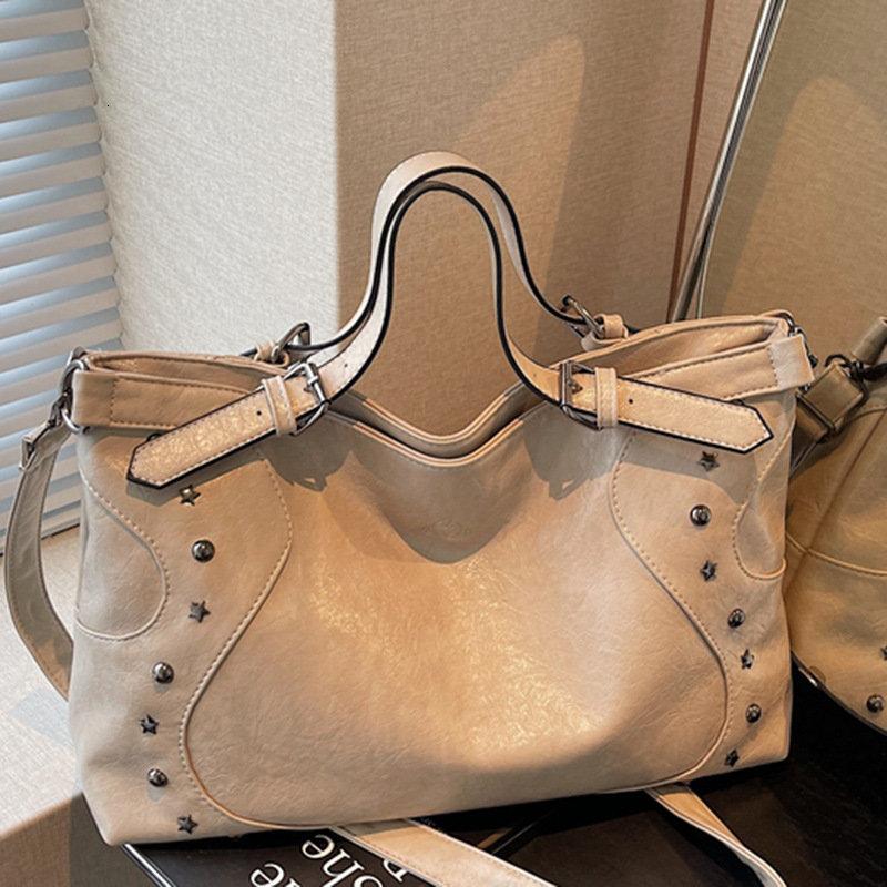 Free shipping designer Relaxed Feel Bag for Women Patchwork 2025 New Trendy Fashion Oil Leather Handbag Large Capacity Retro Commuter Shoulder Bag