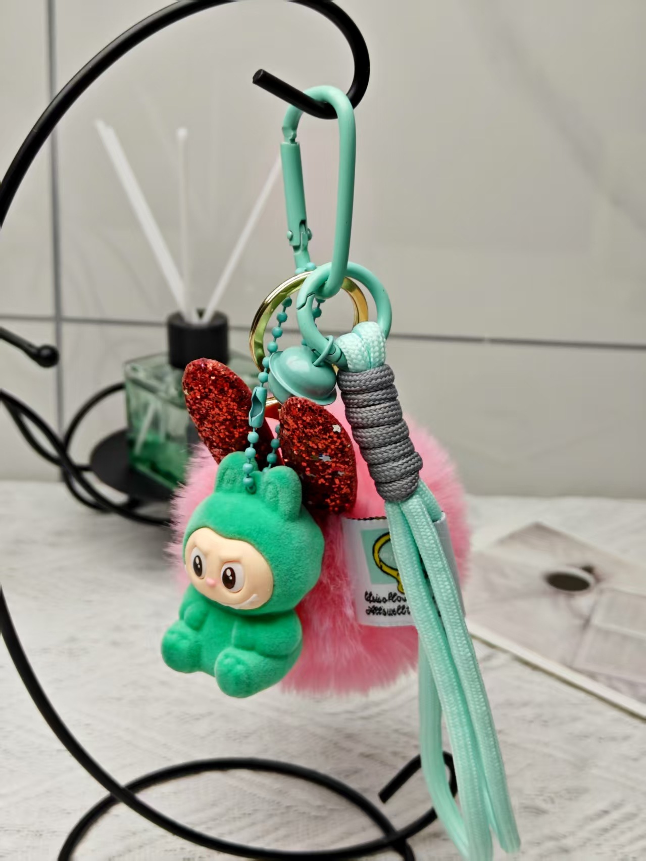 Internet Celebrity Trendy Cute Free Delivery Bucktooth Boy Labubu Plush Doll Keychain Designer Keychain Couple Pom-pom Keyring Small Gift Backpack Pen