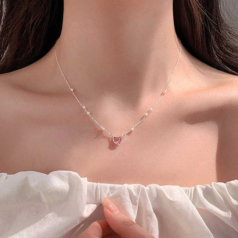 New 925 Sterling Silver Handmade Freshwater Pearl Pairing Stone Love Necklace Simple Moonlight Heart Shaped Pendant Womens Gift XJ250620