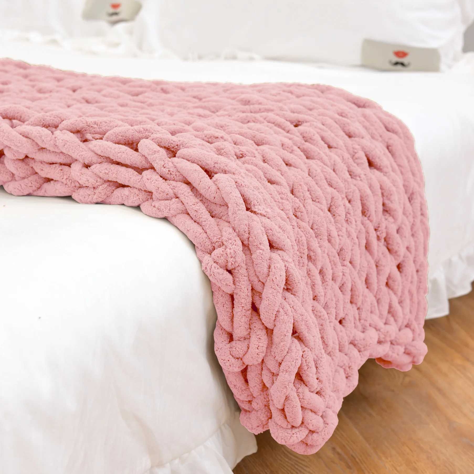 high quality Fashion Hand Chenille Knitted Wool Blanket Thick Yarn Sofa Quilt Office Wearable Comforter Winter Blankets T250620