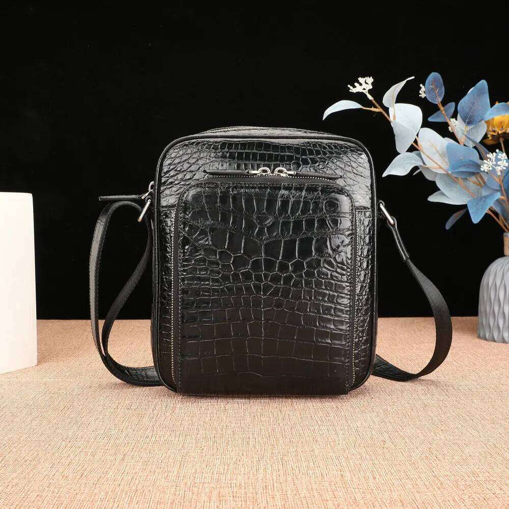 2024 New Fashion Crocodile Leather Men's Crossbody Business Leisure Outdoor Travel Large Capacity Shoulder Bag 45
