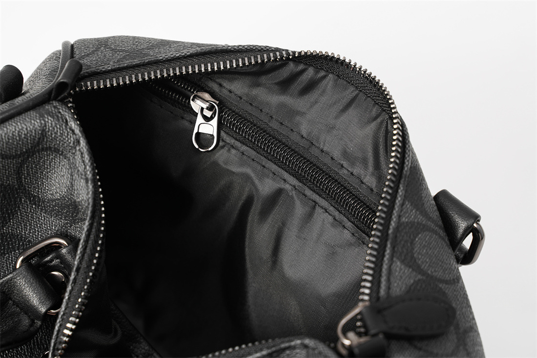 hot Free shipping designer cross body for Men Handbag casual versatile shoulder bag street outdoorcouple shoulder bag travel bag