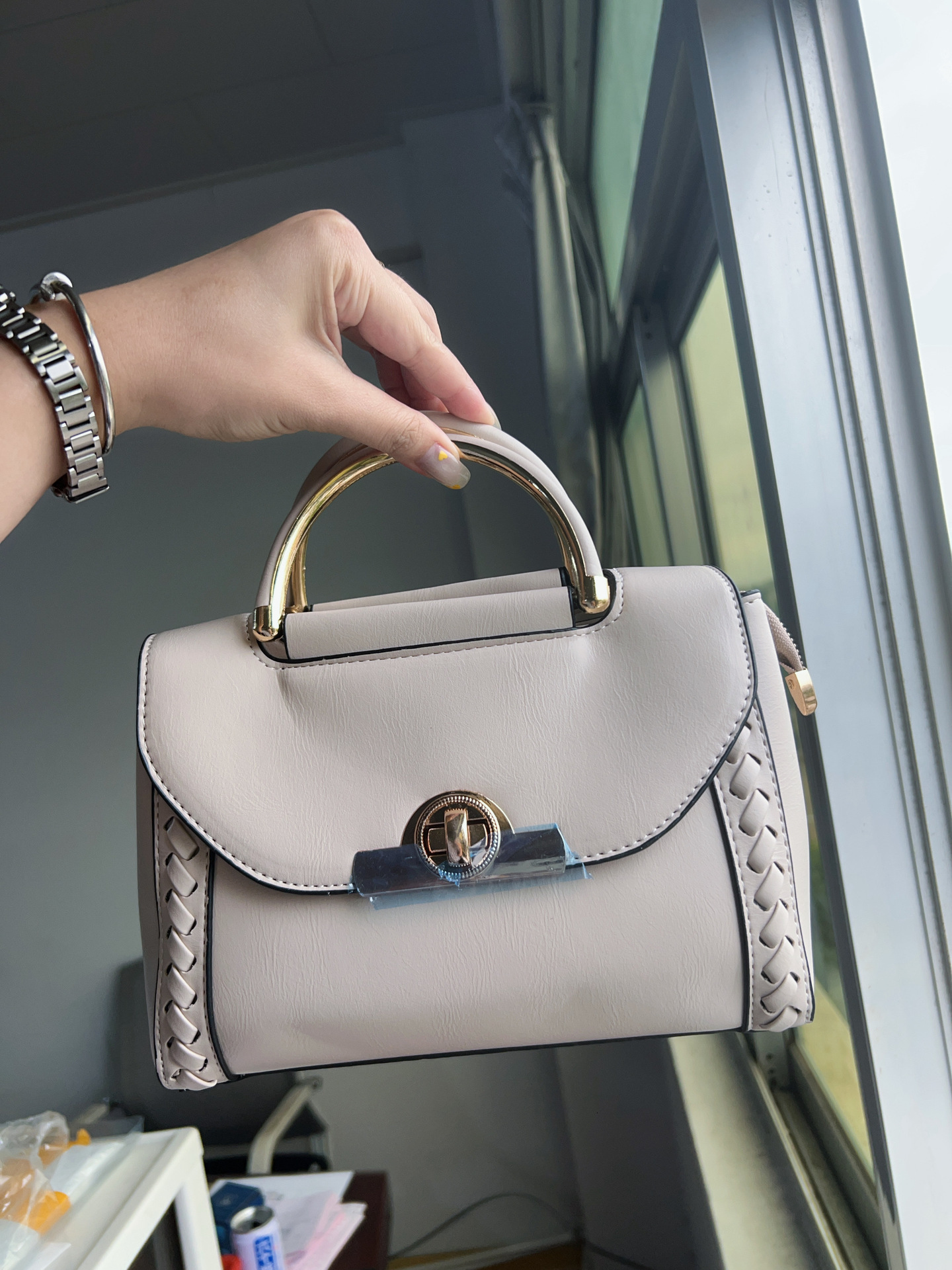 Free Shipping 2025 New Designer Bag Trendy High-end Solid Color Hand Woven Women's Handbag Fashionable High-quality Shopping Bag