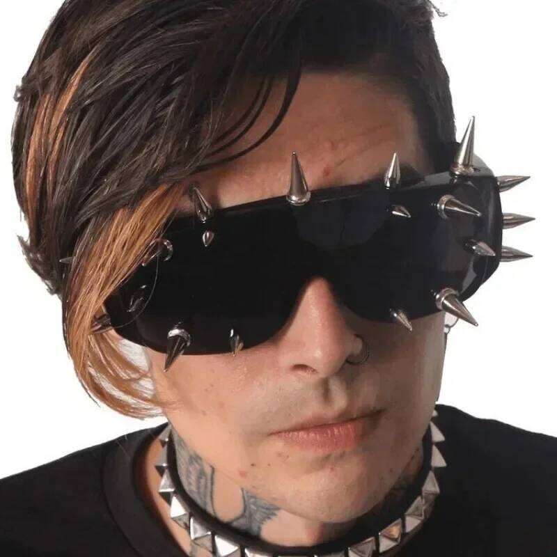 Cyberpunk Demon Metal Rivet Party Sunglasses Steampunk Punk for Women Men Designer Sun Glasses Shade Eyewear