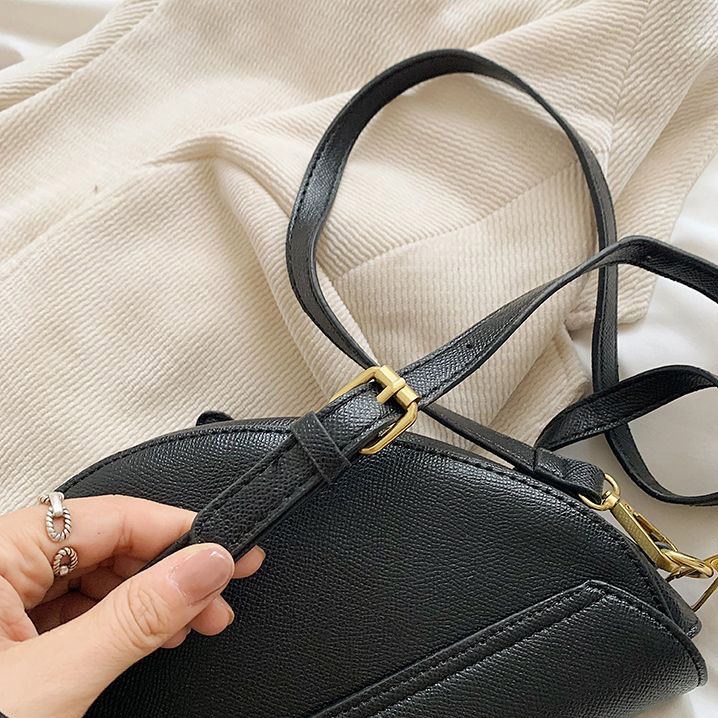 Free Shipping Shoulder bags handbags designer bags saddle bags women's messenger bags classic printed letters source factory wholesale high quali