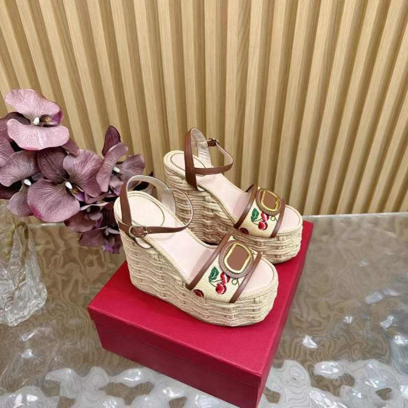 Designer Women's Cherry Flat Bottom Thick Heel Slope Heel Flat Slides Luxury Slippers Sandals 31420