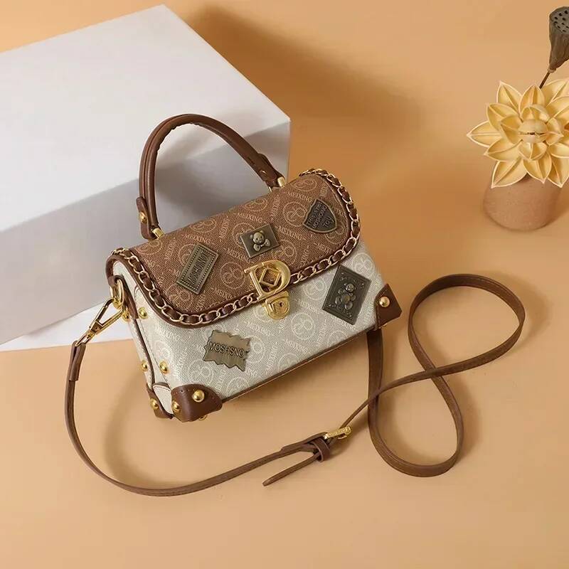 DHSM Vintage Patchwork Handbag Fashion Emed Girls Shoulder Bag European and American Badge Ladies Crossbody PU Material
