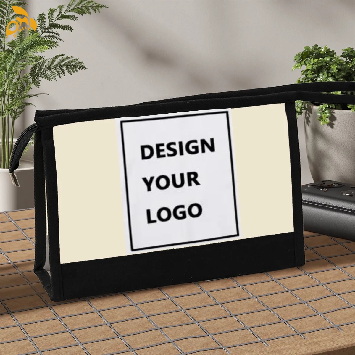 free shipping of customized Trendy American canvas cosmetic bag with exquisite patterns from US