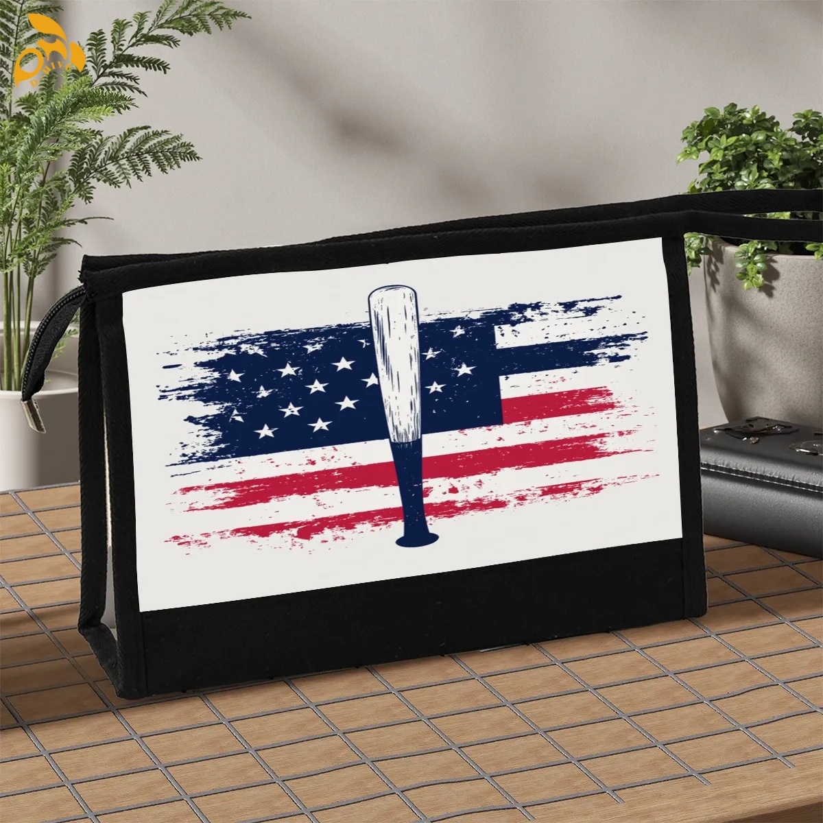 free shipping of customized Trendy American canvas cosmetic bag with exquisite patterns from US