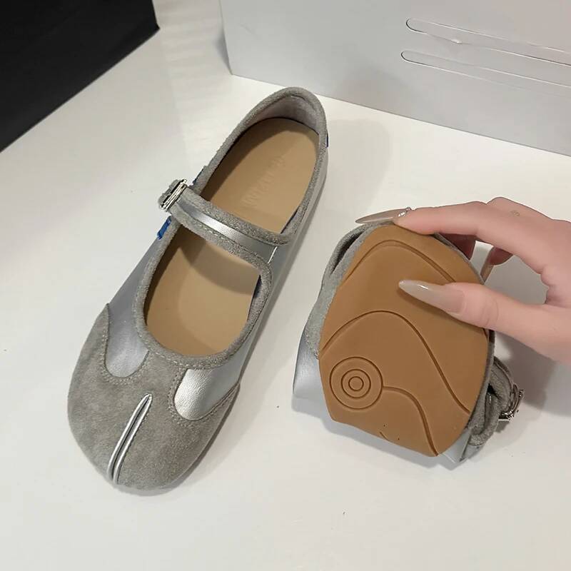 2025 Summer New Women's Shoes Flat Shoes Women's Casual Sandals Women's Summer Trend Ballet Shaped Women's Shoes Splicing Simple S
