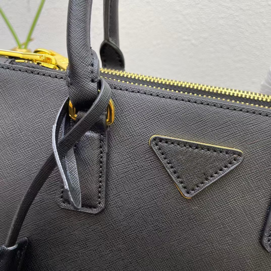 10a high qualith Designer Women's Daily Travel Large Capacity Shoulder Bag High Quality Classic Handbag