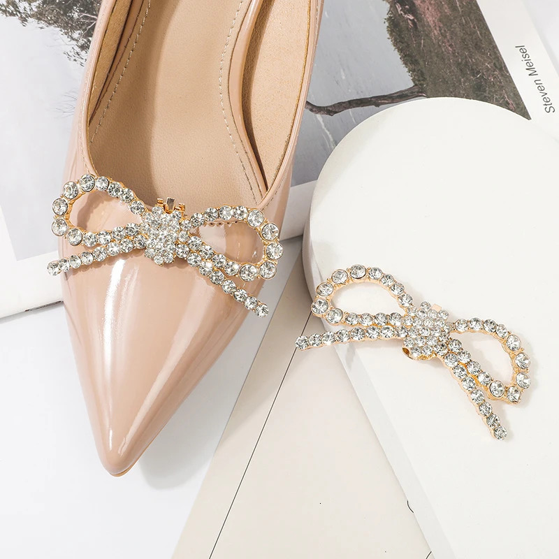1Pcs DIY Detachable Wedding Shoes High Heel Shoe Accessories Women Shoe Floral Buckle Shoe Clip Alloy Rhinestone Versatile Upper 250617
