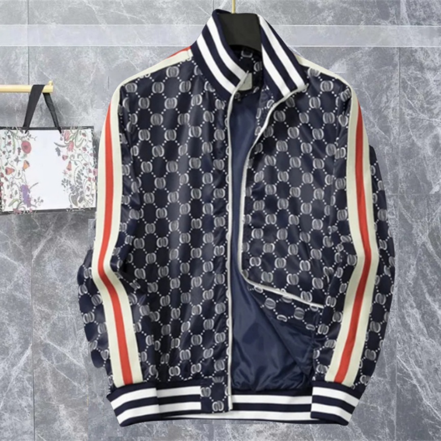 classic Designer Hooded Jacket Autumn Winter Men Coat Windproof Badge Sports windbreaker Embroidered letters short jackets