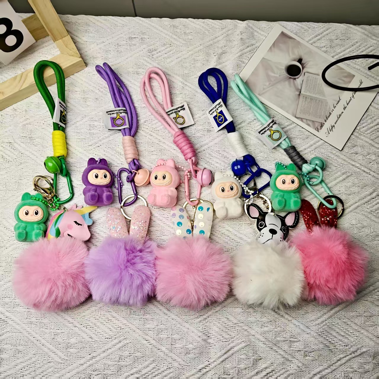 Internet Celebrity Trendy Cute Free Delivery Bucktooth Boy Labubu Plush Doll Keychain Designer Keychain Couple Pom-pom Keyring Small Gift Backpack Pen