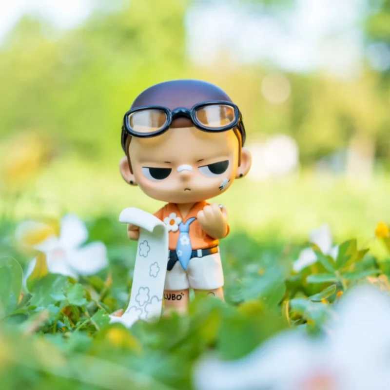 Genuine In Little Hand Series Blind Box Sp Dimoo Figure Decorative Item Girls Delicate Collectible Gift Free shipping