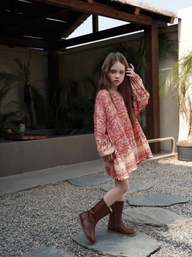 Girl Bohemian printed long sleeved dress casual dress vacation dress Simple and versatile dress