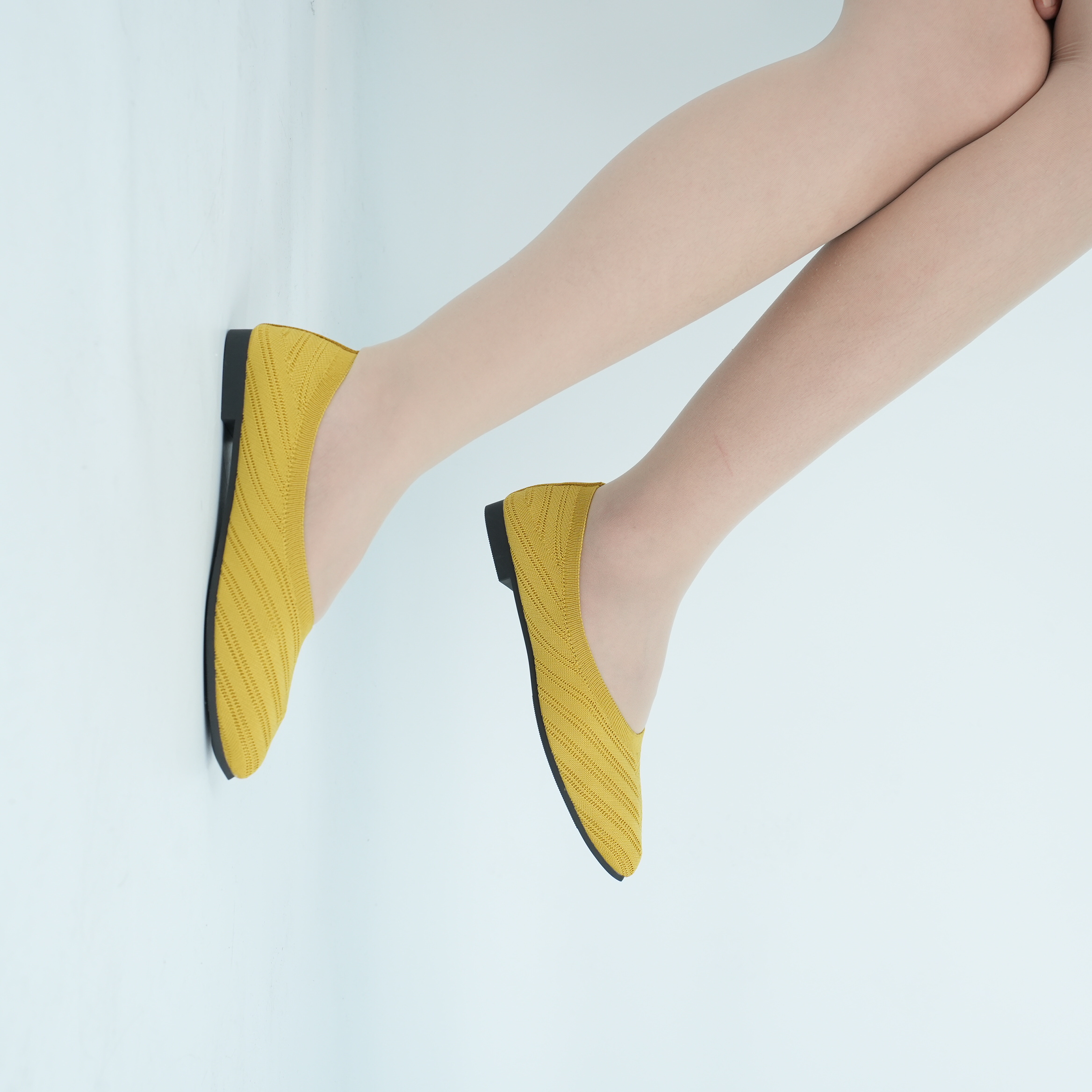 0630-Women's summer classic fashion, cut-out fly-knit single shoes breathable soft-soled heels are casual and versatile