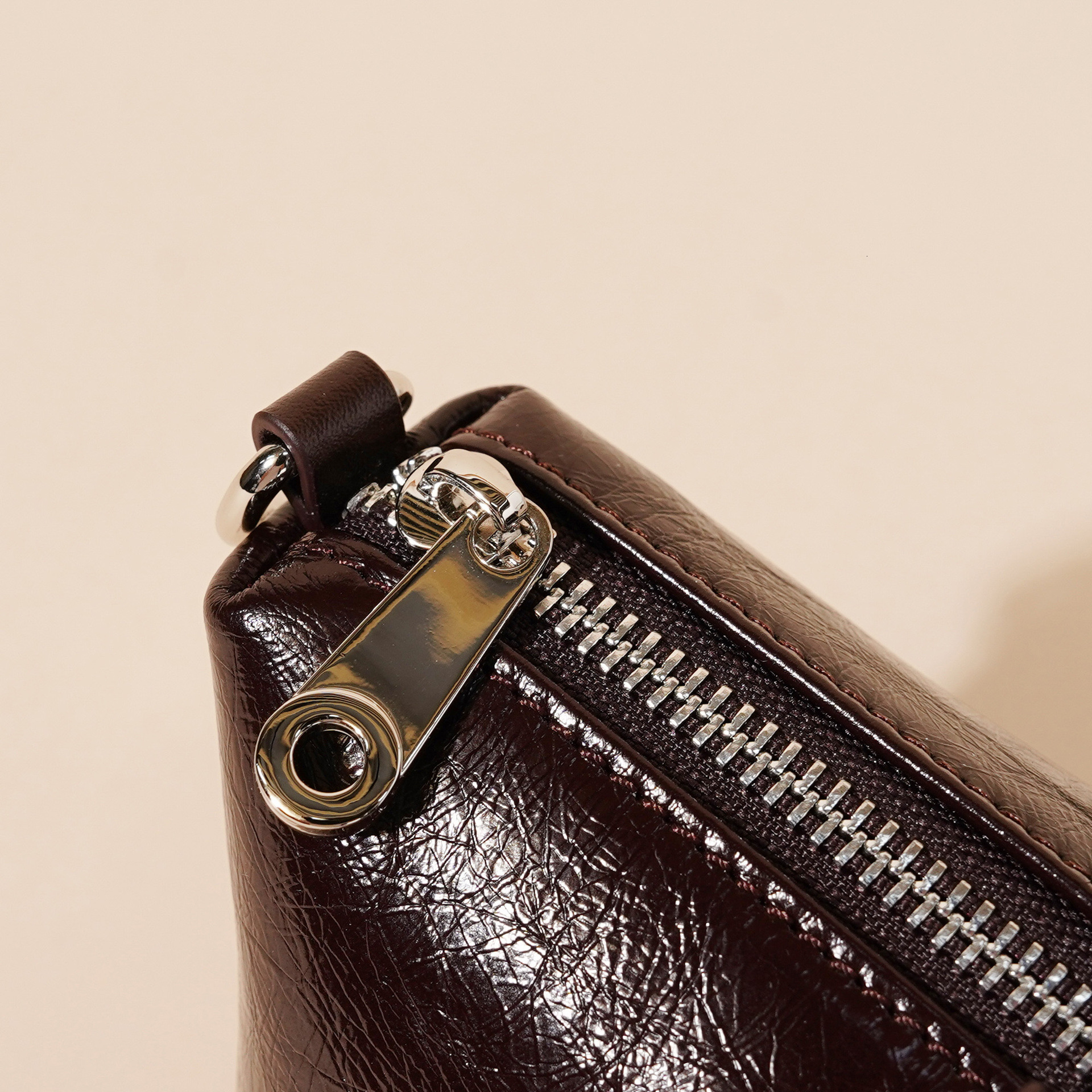 Free Shipping Genuine Leather Vintage Luxury Handbag Pillow Bag For Women Designer Bags New Fashion Patchwork Shoulder Bag Versatile Crossbody Trendy 