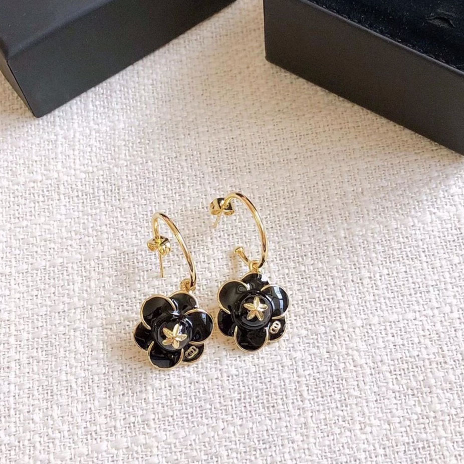 Simple 925 Silver Flower Stud Classic Earrings Fashion Women 18K Gold Plated Stainless Steel Geometry Earring Sweet Girls Wedding Party Gifts Jewelry Accessories