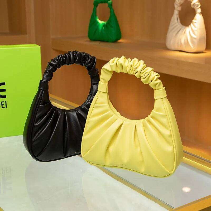 New Cloud With Niche Design, Pleated Bag, Fashionable Versatile, Hand-Held And Underarm Bag