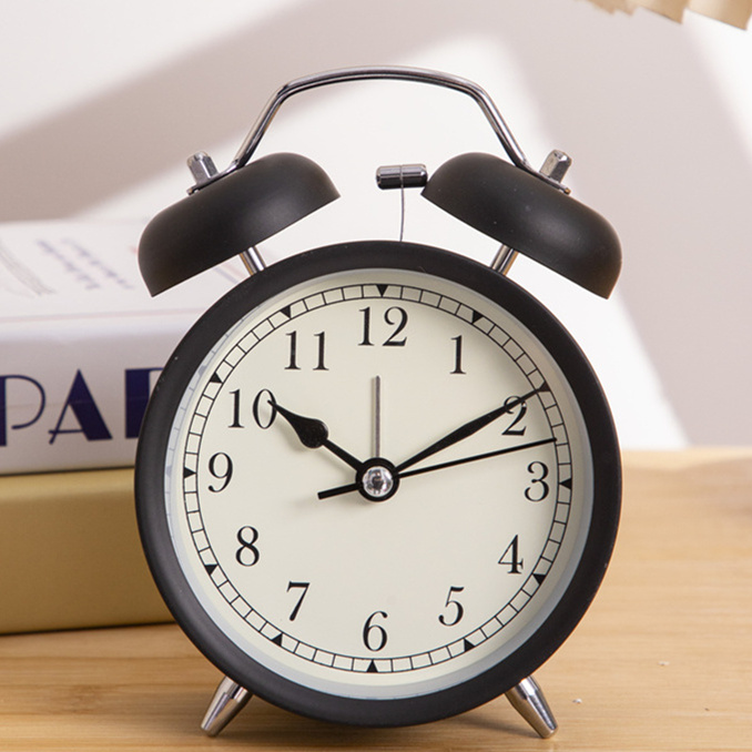 Vintage Double Bell Alarm Clock Classic Metal Shape Bedroom Bedside Silent Alarm Wake Up Call for Students