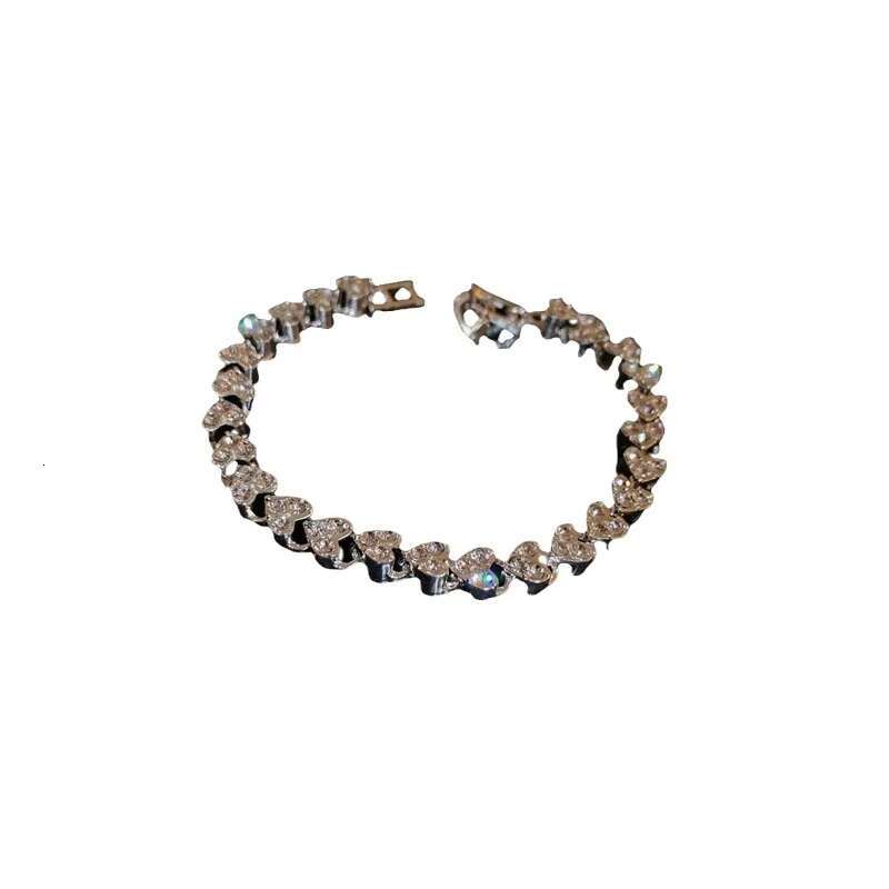 New Luxury Diamond Set Bracelet for Women Trendy Fashion Temperament Accessory with Full Diamond Small Hand Jewelry