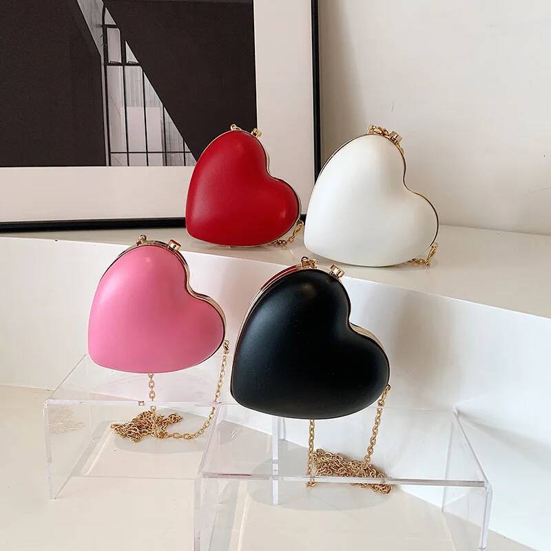 DHSM Heart Shaped Fashion Clutch Evening Female Designer Shoulder Bag High-Grade Wedding Party Lovely Mini Chain Purse
