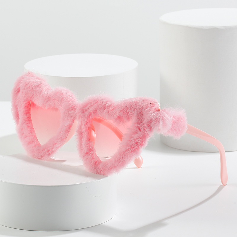 2025 Premium Designer brand sunglasses Plush Heart-Shaped Pink Gradient Hip Hop Streetwear Luxury Sunglasses for Women