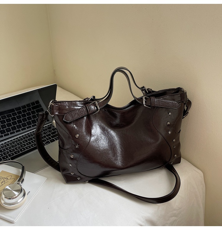 Free shipping designer Relaxed Feel Bag for Women Patchwork 2025 New Trendy Fashion Oil Leather Handbag Large Capacity Retro Commuter Shoulder Bag