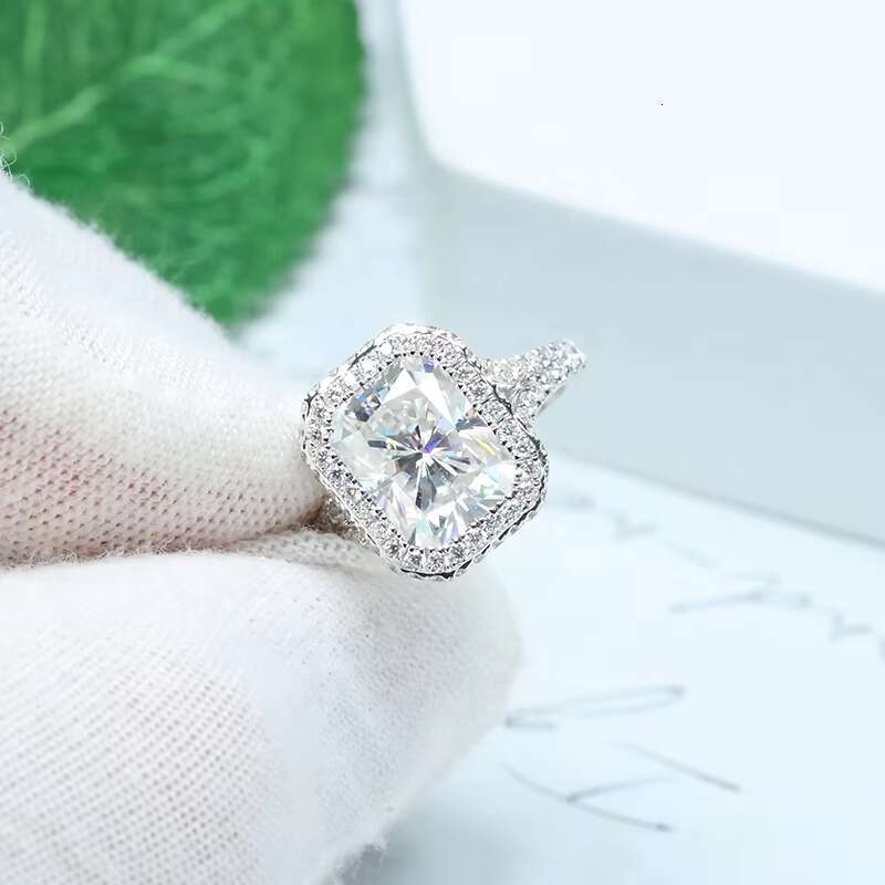 Luxury Mosanite Jewelry Women Wedding Ring 14K Solid Gold Jewelry 3 Carats Radiant Cut Moissanite Diamond Ring for Engagement